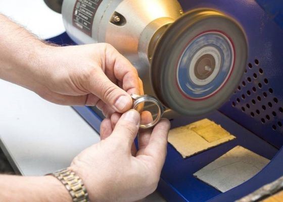 Buy Quick Drying Mechnical Polishing for 50 Sq Ft Coverage Area Drying Time Just 5 Minutes online manufacture